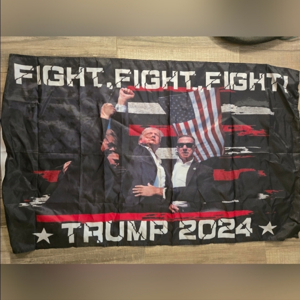 TRUMP FLAG